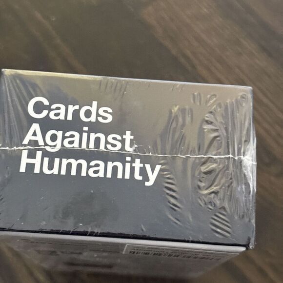 Cards Against Humanity Base Game – Original Set - Picture 6 of 7